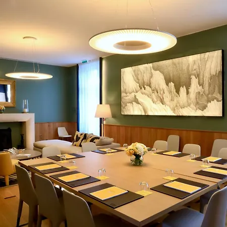 La Chartreuse De Dauzac Bed & Breakfast 4*