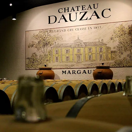 La Chartreuse De Dauzac Bed & Breakfast
