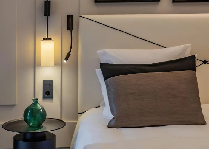 La Chartreuse De Dauzac Bed and Breakfast