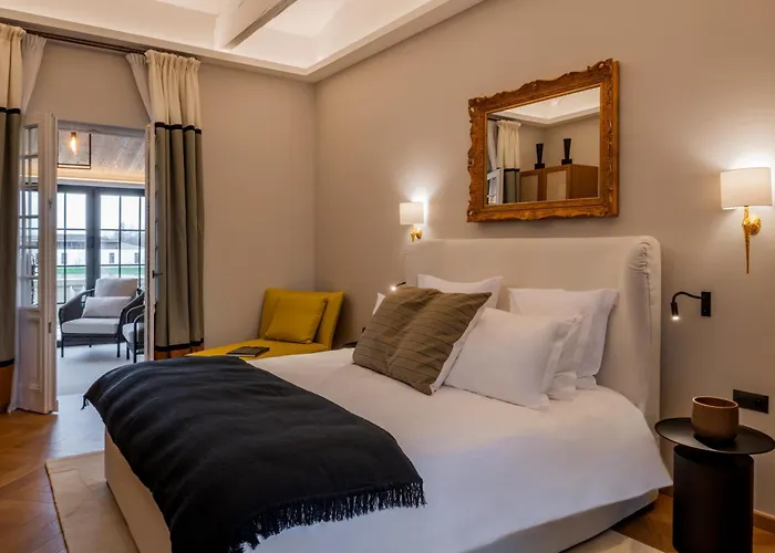 La Chartreuse De Dauzac Bed and Breakfast