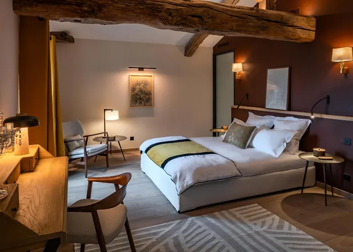 La Chartreuse De Dauzac Bed and Breakfast 3*