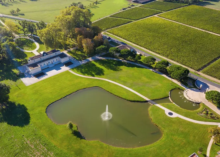La Chartreuse De Dauzac Bed and Breakfast