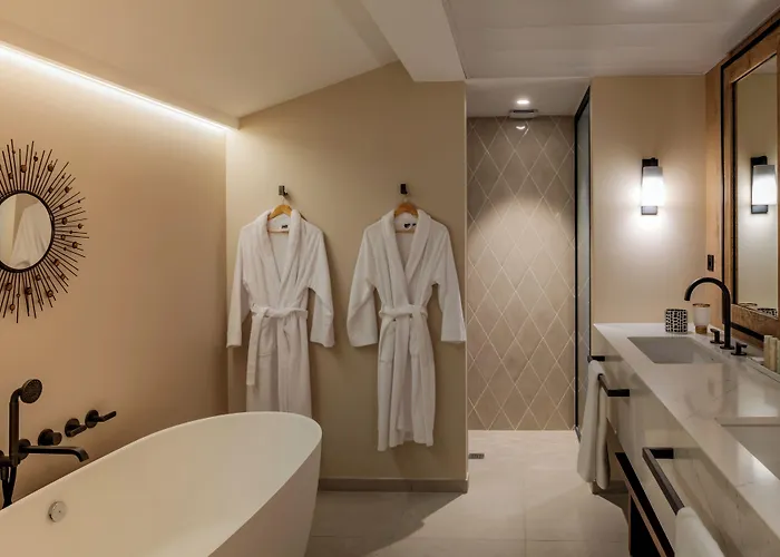 La Chartreuse De Dauzac Bed and Breakfast