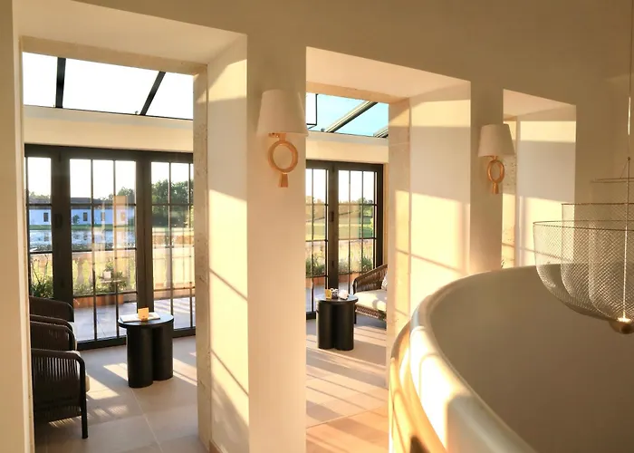 La Chartreuse De Dauzac Bed and Breakfast Labarde