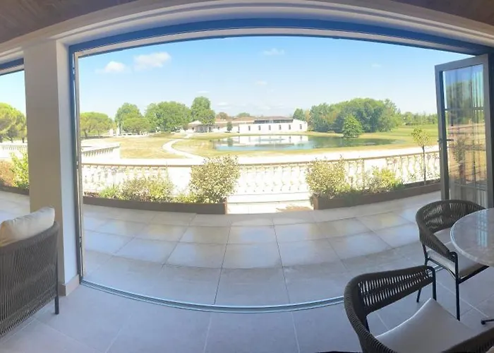 La Chartreuse De Dauzac 3* Labarde